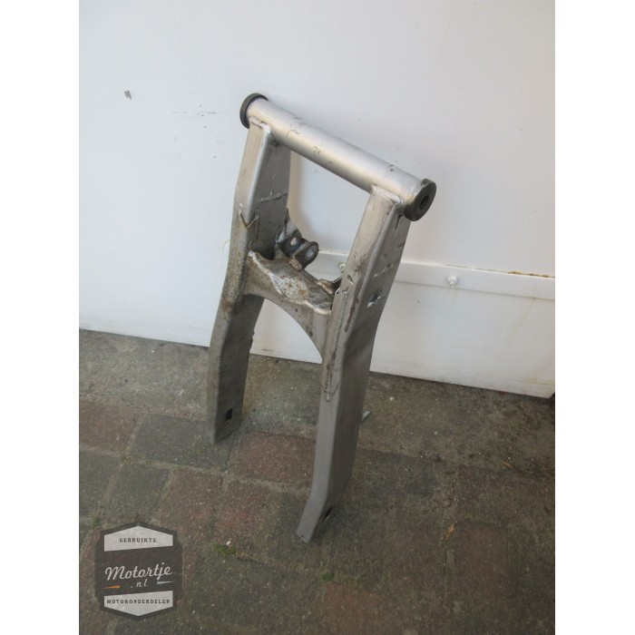 Suzuki GSX600F achterbrug / achter brug vork / swingarm / achtervork / swing arm Suzuki GSX600F achterbrug / achter brug vork / swingarm / achtervork / swing arm
